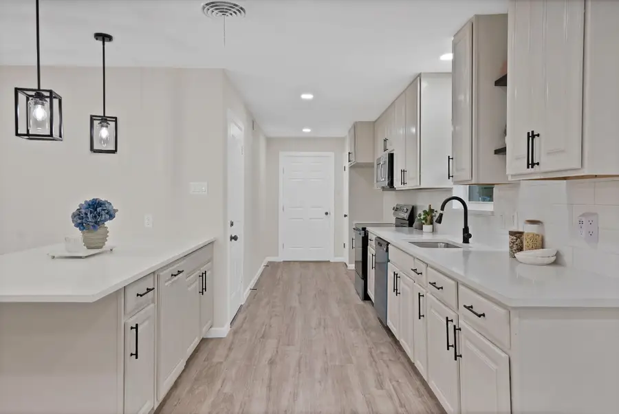 2013 Monaco Court, Arlington, TX 76010 - #3