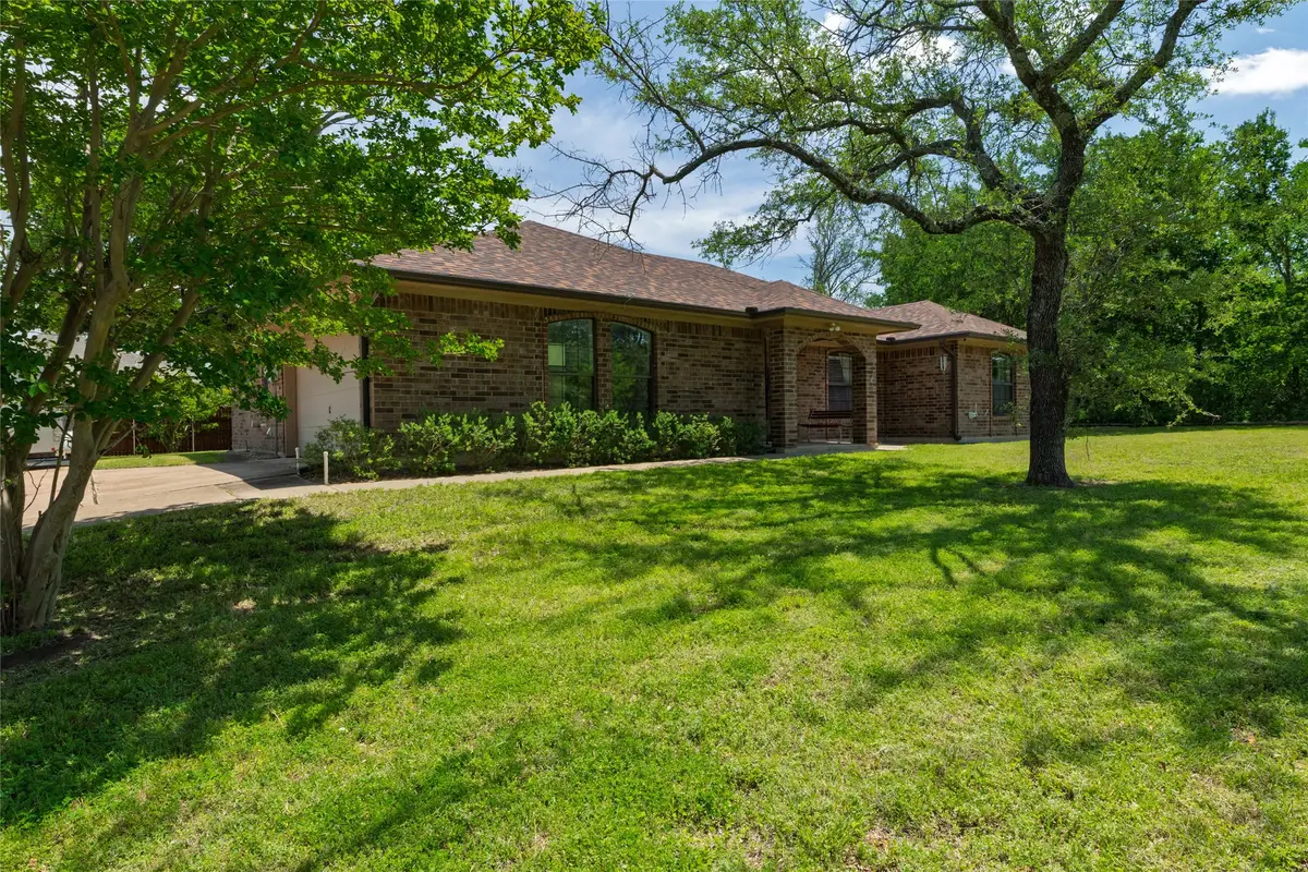 417 Big Creek Road, Willow Park, TX 76087 - #1