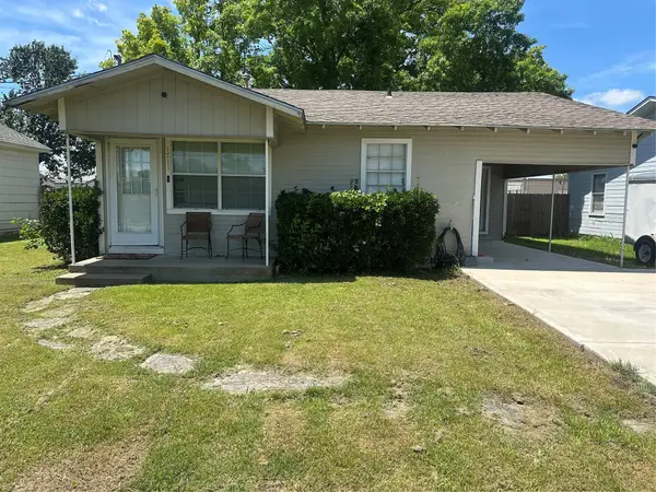 1711 Redwood Drive, Cleburne, TX 76033
