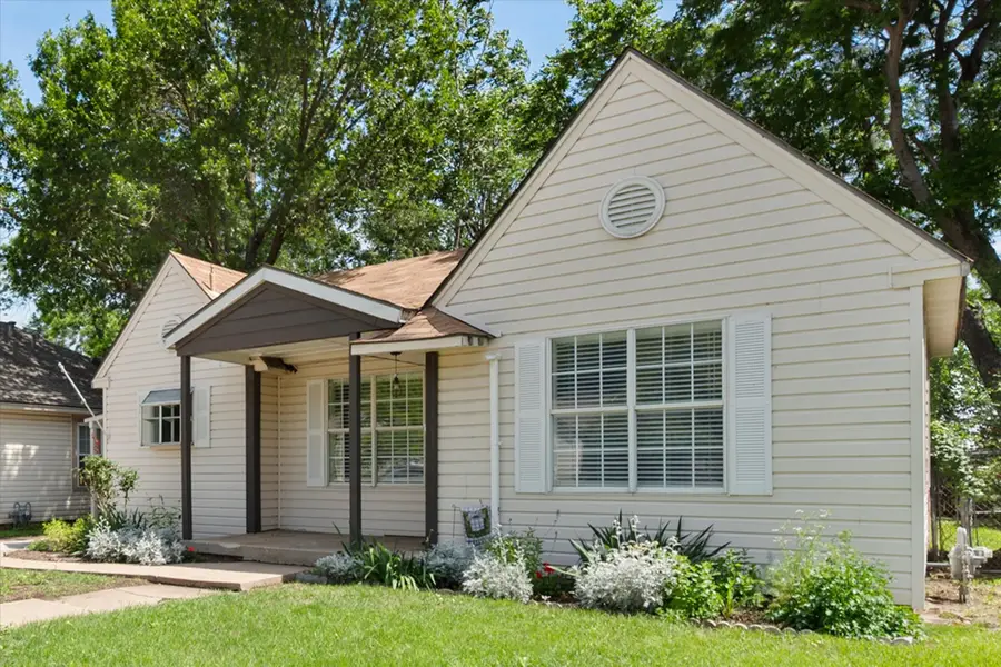 4521 Calmont Avenue, Fort Worth, TX 76107 - #2