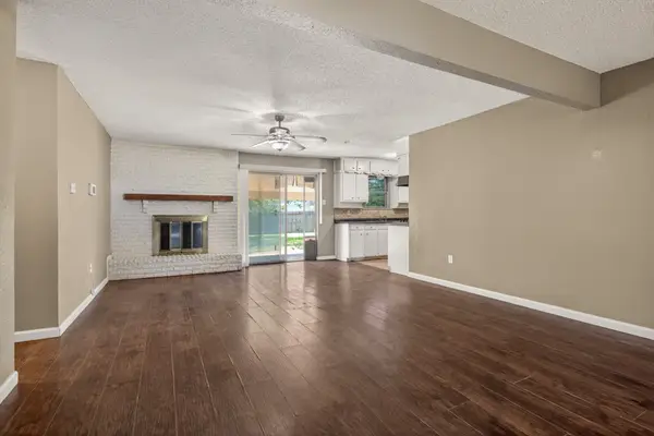 5732 Bonnie Wayne Street, Haltom City, TX 76117