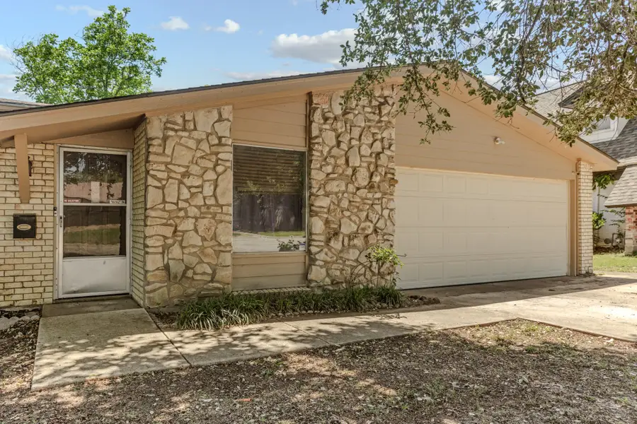 5732 Bonnie Wayne Street, Haltom City, TX 76117 - #3