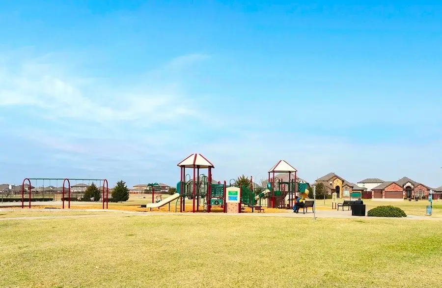 8941 Lantana Meadow Drive, Fort Worth, TX 76131 - #3