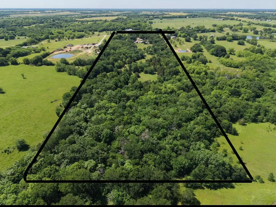 3700 County Road 4040, Whitewright, TX 75491 - #2