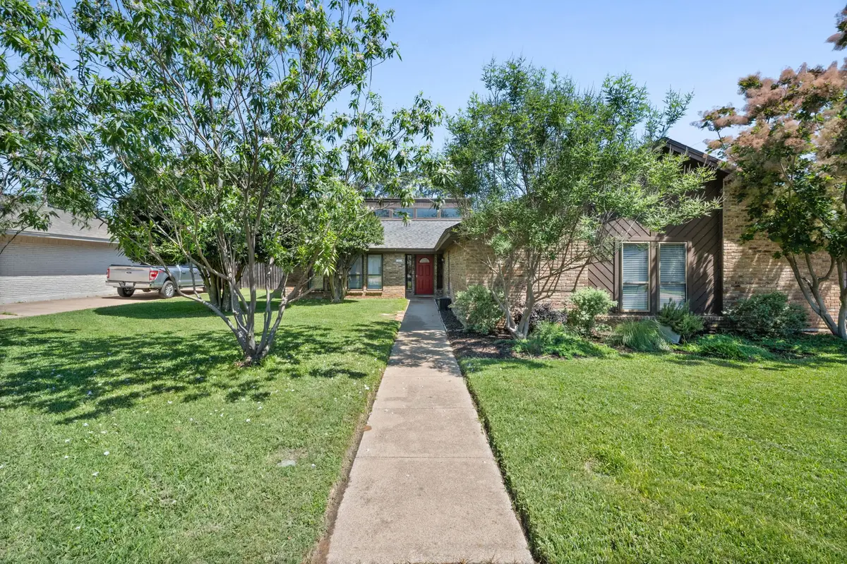 1023 Auburn Drive, Arlington, TX 76012 - #1
