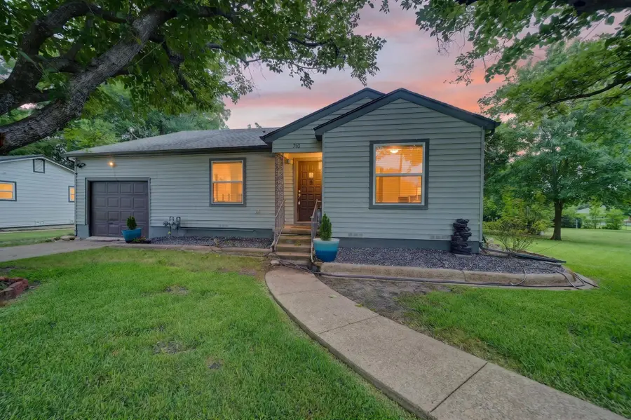 710 N Josephine Street, Royse City, TX 75189 - #2