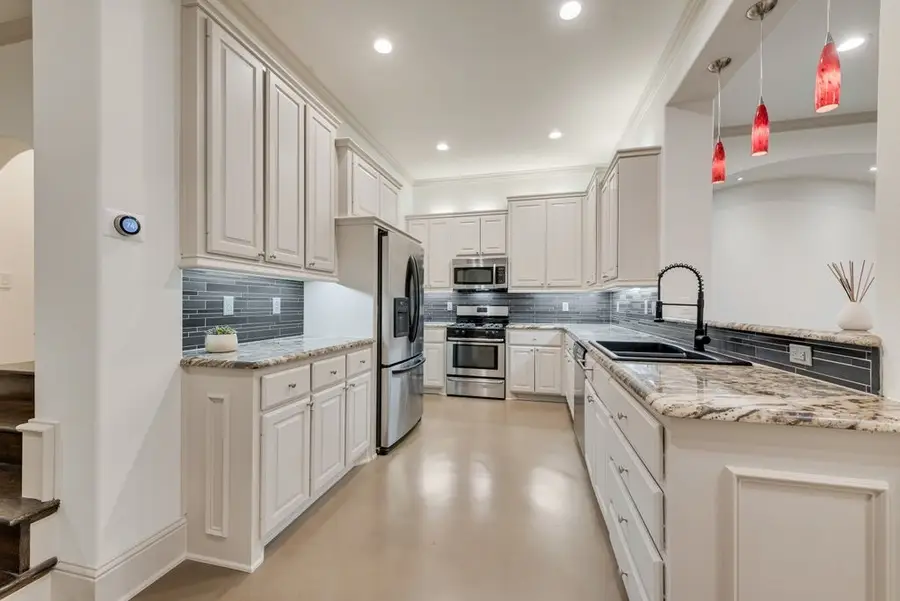 5113 Vandelia Street, Dallas, TX 75235 - #3
