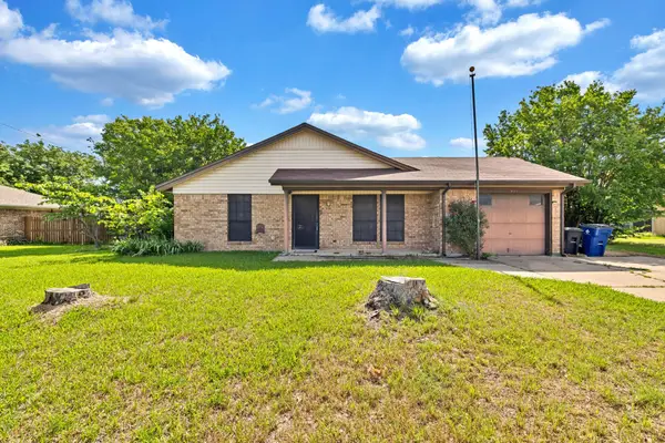 501 Post Oak Lane, Burleson, TX 76028