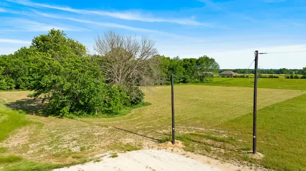 434 Private Road 33085, Sumner, TX 75486
