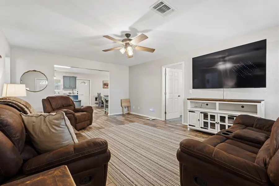 521 County Road 15100, Blossom, TX 75416 - #3