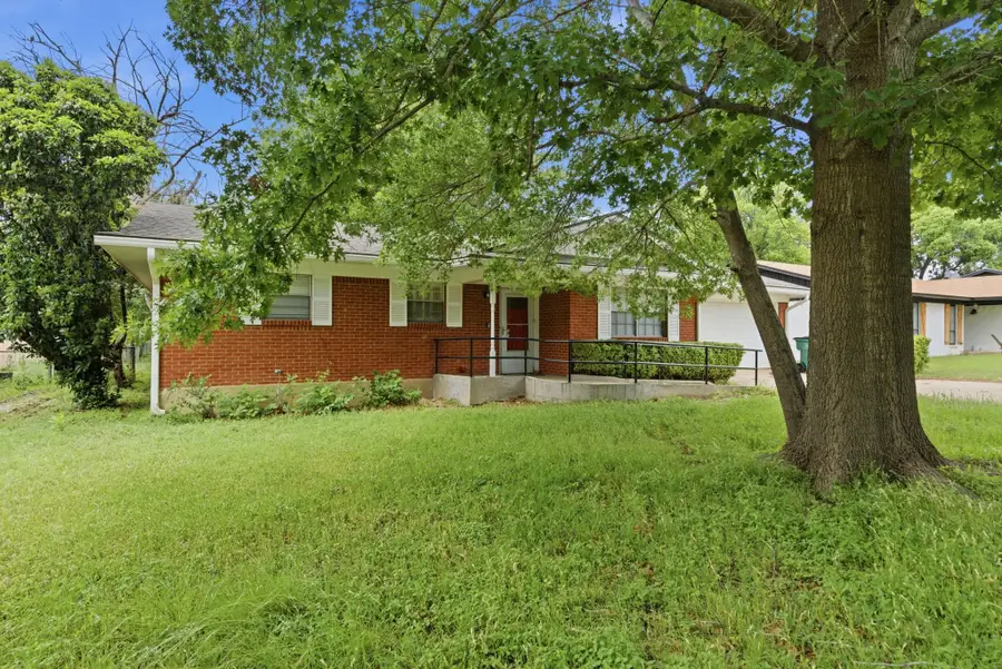707 S Ammerman Avenue, Eastland, TX 76448 - #3