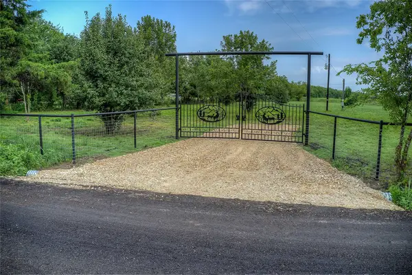 868 County Road 23940, Brookston, TX 75421