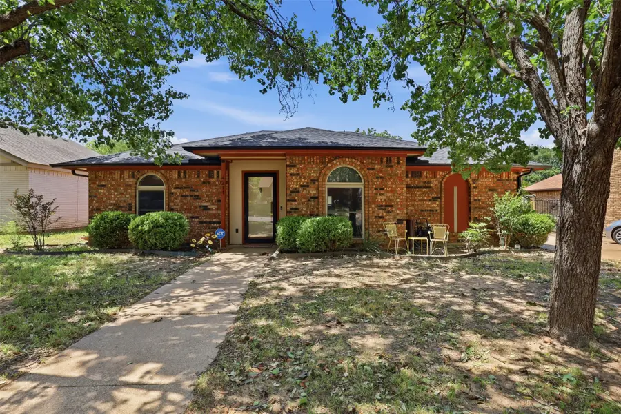 4214 Windhurst Drive, Arlington, TX 76015 - #2