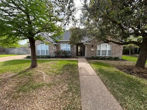 701 Royal Adelade Drive, College Station, TX 77845