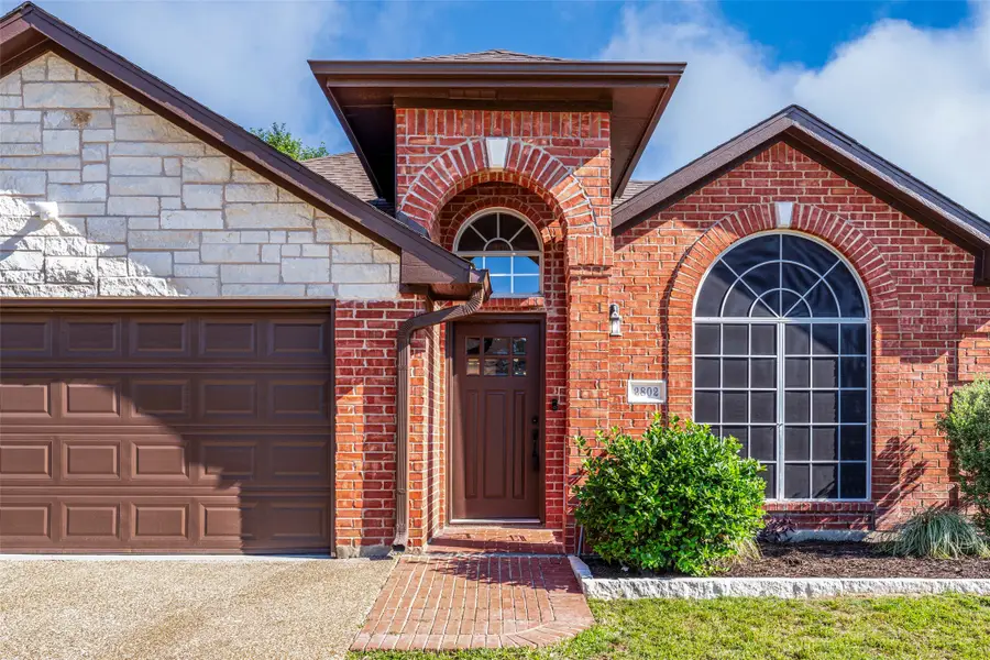 2802 Garden Oaks Place, Grand Prairie, TX 75052 - #2