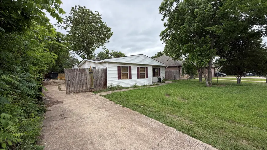 501 Crest Hill Drive, Mesquite, TX 75149 - #2