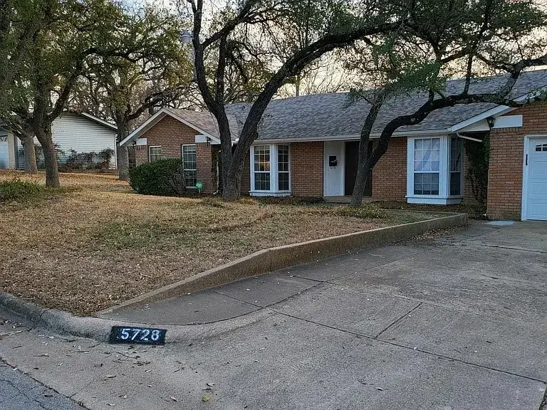 5728 Rockhill Road, Fort Worth, TX 76112 - #2