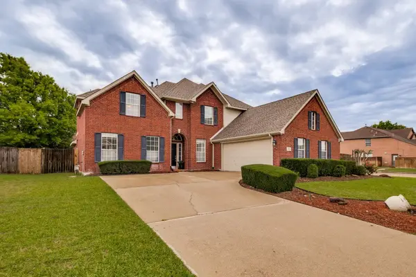 302 Village Trail, Trophy Club, TX 76262