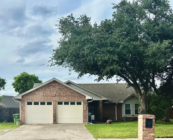 6852 Megan Lane, North Richland Hills, TX 76182