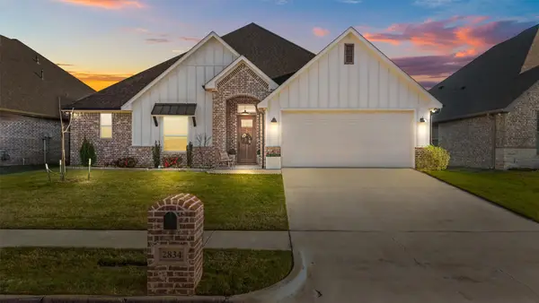2834 Guinn Farms, Tyler, TX 75707