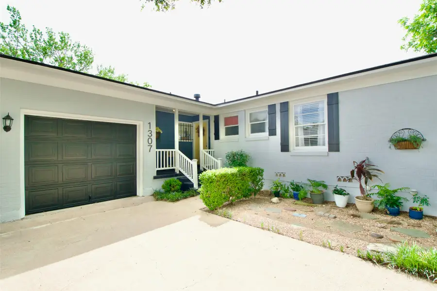 1307 N 65th Street, Waco, TX 76710 - #2