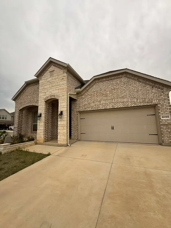 3703 High Country Road, Aubrey, TX 76227
