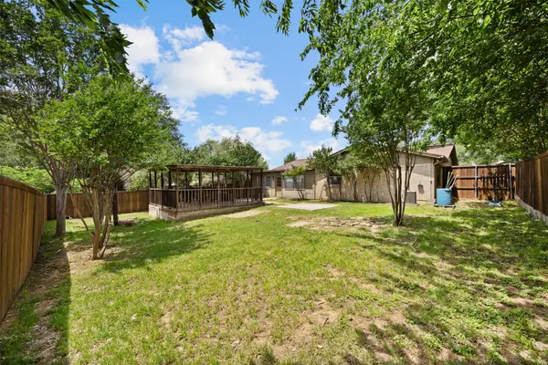 2010 Warwick Drive, Arlington, TX 76015