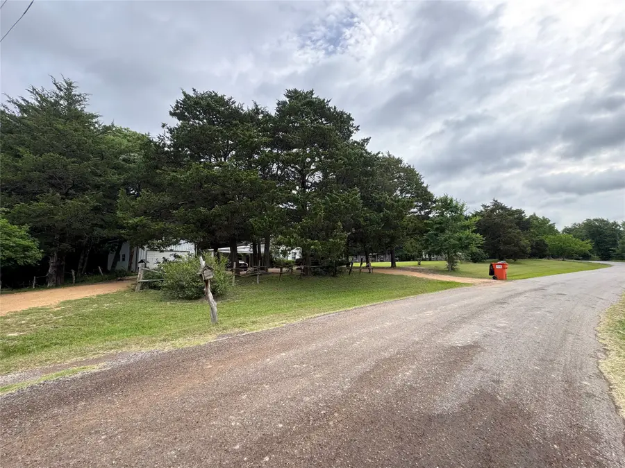 1422 County Road 1036, Greenville, TX 75401 - #2