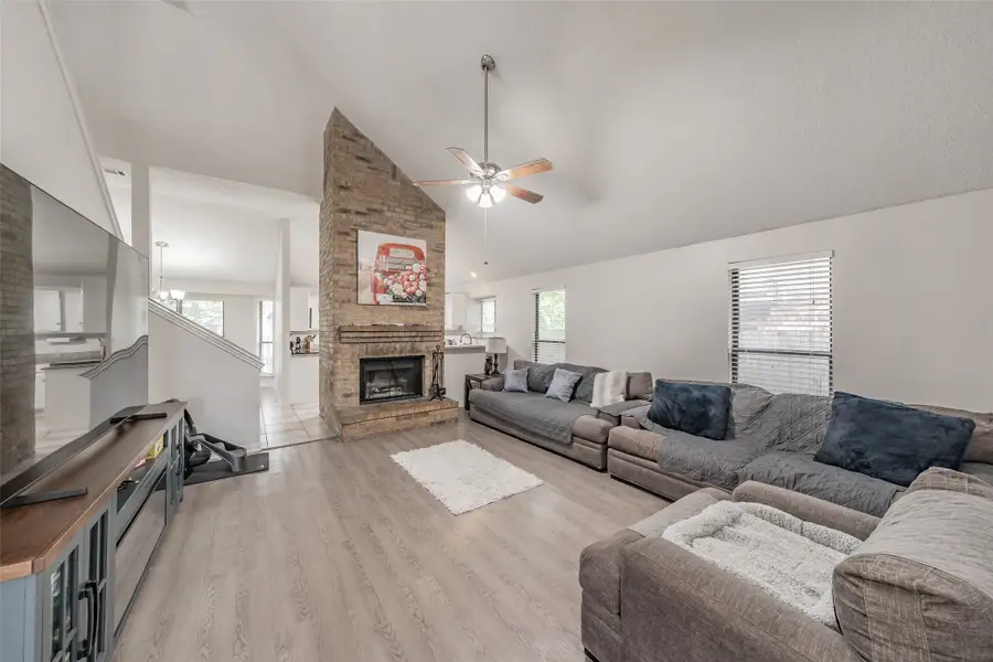 825 Ashmount Lane, Arlington, TX 76017 - #3