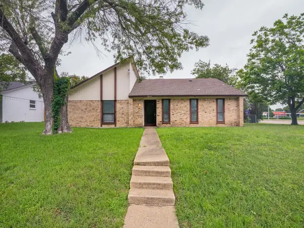 2111 Meredith Lane, Richardson, TX 75081