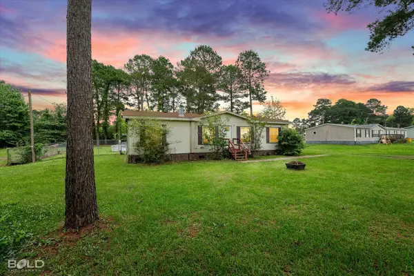 8256 Sophie Lane, Greenwood, LA 71033