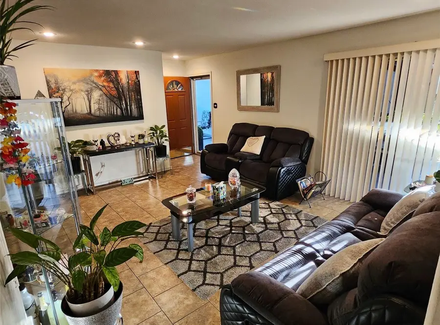 2017 Meadow Glen, Irving, TX 75060 - #3