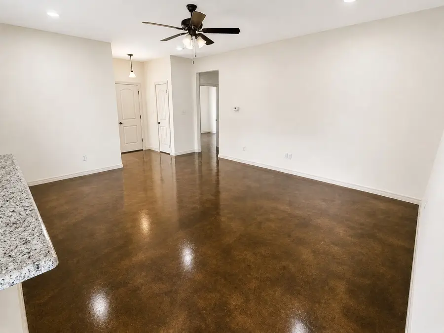 5402 Arrowhead Drive, Granbury, TX 76048 - #3