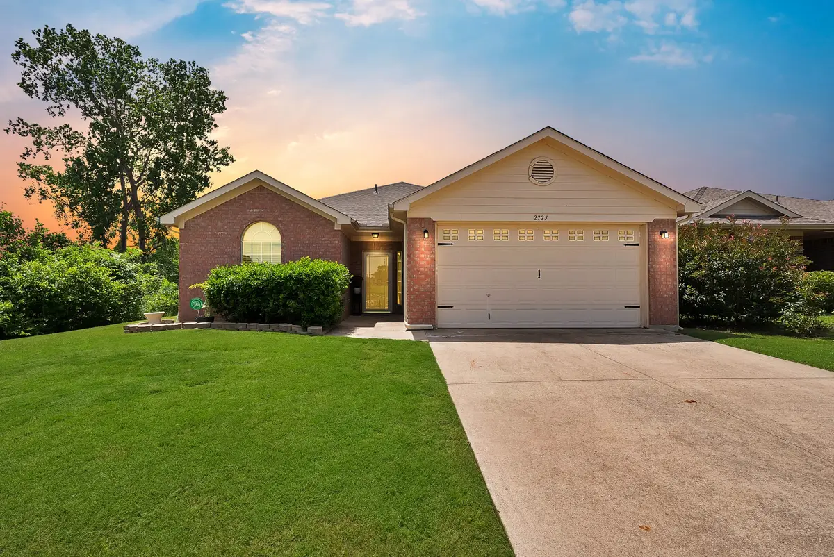 2725 Ensenada Lane, Fort Worth, TX 76108 - #1