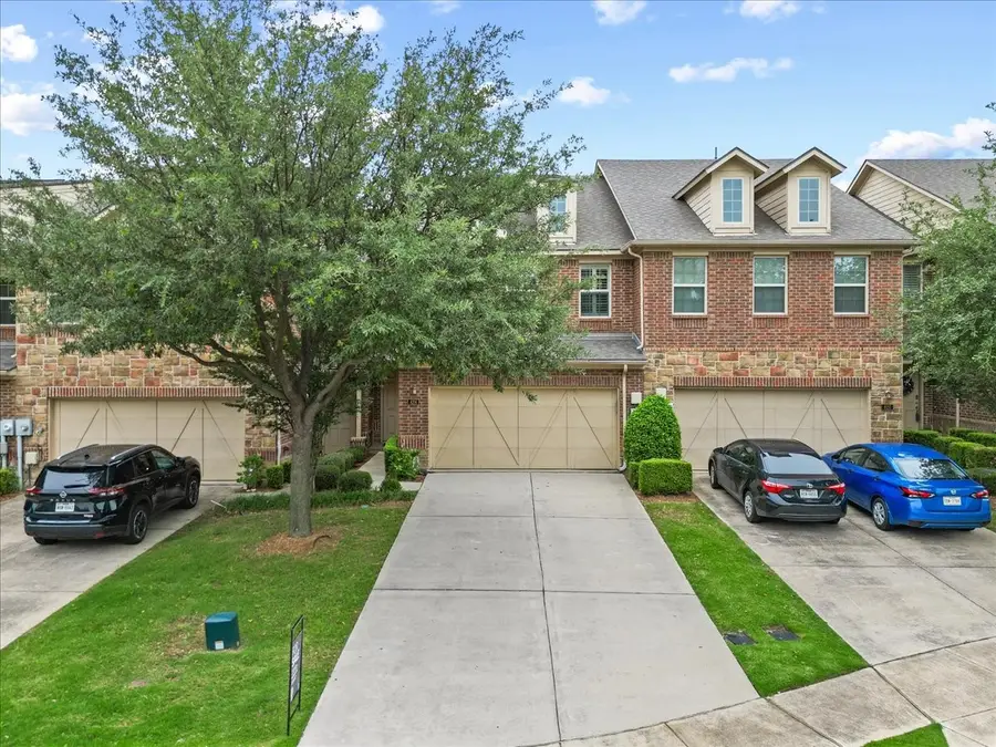 424 Hunt Drive, Lewisville, TX 75067 - #2