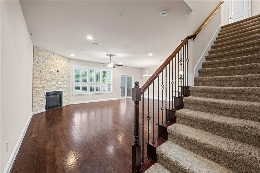 424 Hunt Drive, Lewisville, TX 75067 - #3