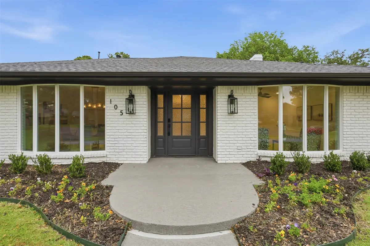105 Wellesley Drive, Irving, TX 75062 - #1