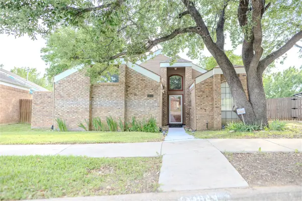 4048 La Costa Court, Irving, TX 75038