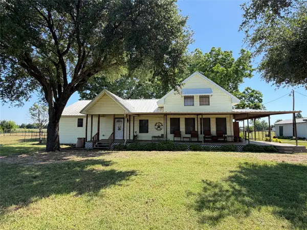 330 S Goode Road, Wilmer, TX 75172