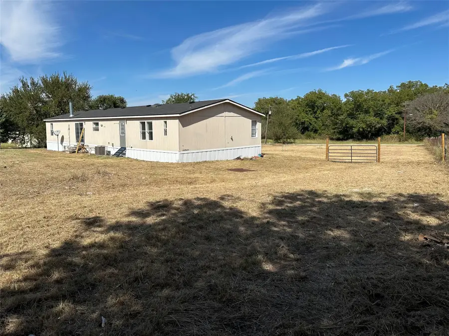 912 Partridge Court, Granbury, TX 76049 - #2