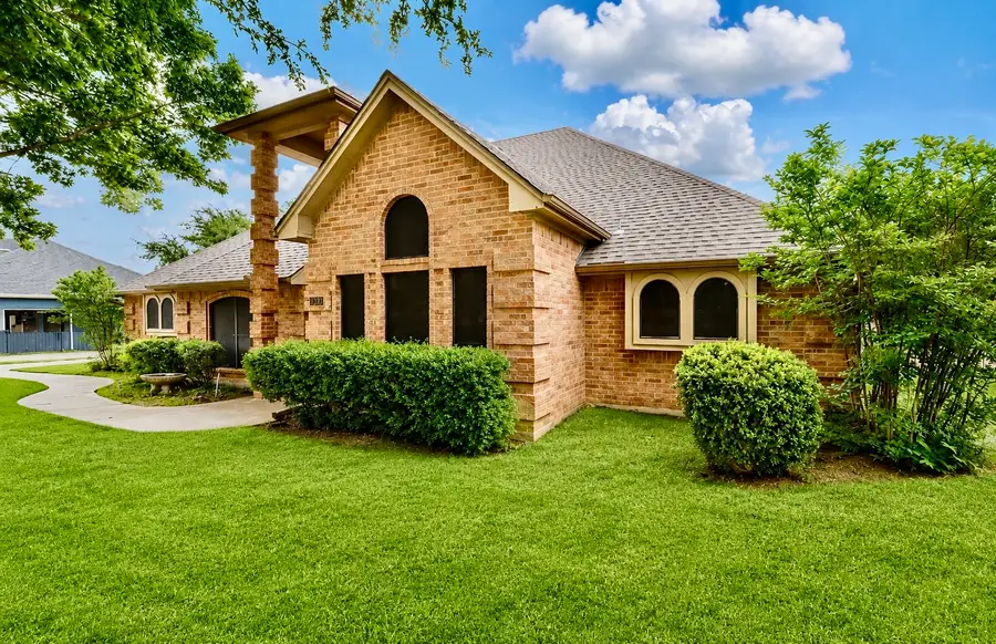 413 Lincoln Oaks Drive, Burleson, TX 76028 - #3