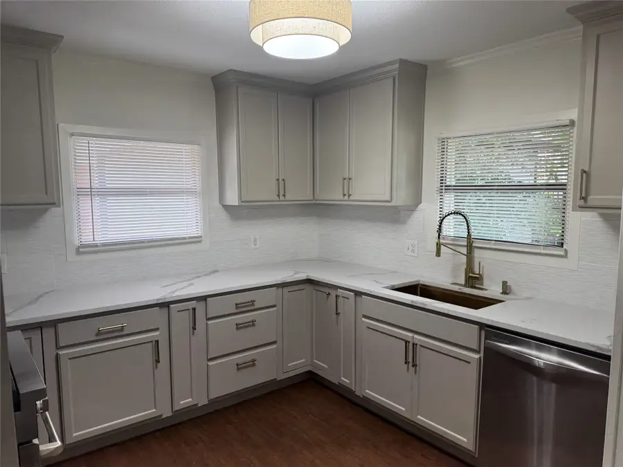 607 E Hundley Drive, Lake Dallas, TX 75065 - #3