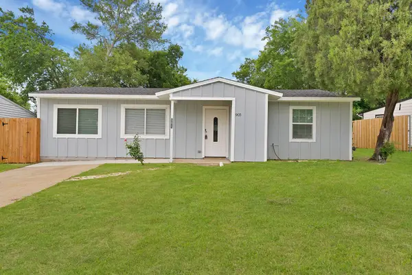905 Skylark Drive, Arlington, TX 76010