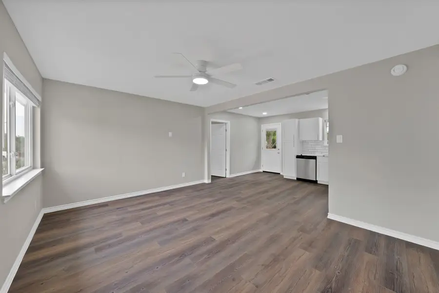 905 Skylark Drive, Arlington, TX 76010 - #3