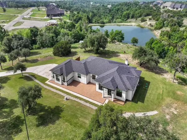 1050 Kingsley Court, Weatherford, TX 76087