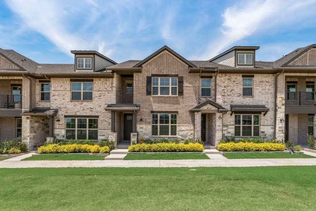 1916 Watermark Mews, Rowlett, TX 75088 - #1