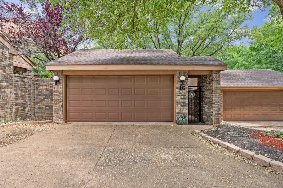 16 Village Green Court, Denison, TX 75020 - #2
