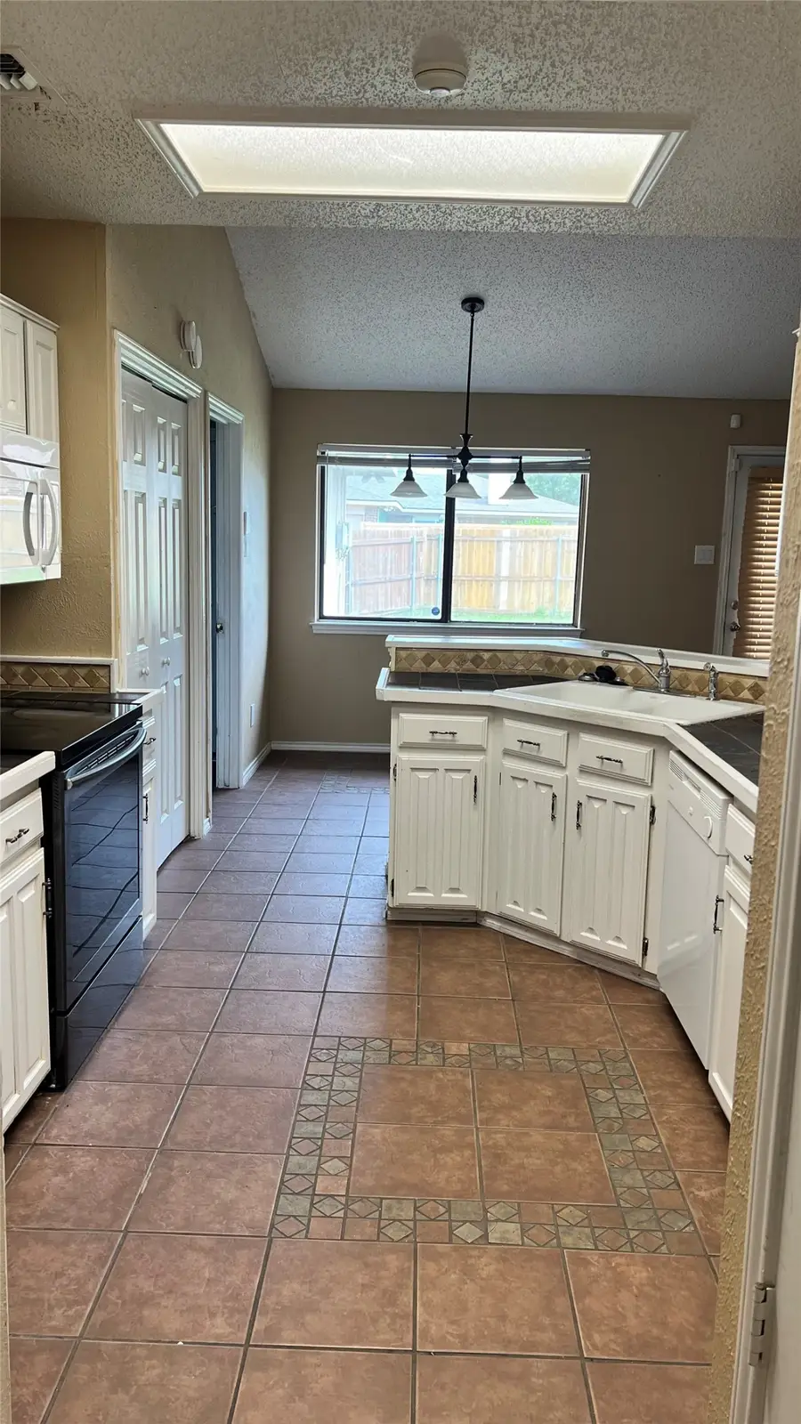1725 Glencairn Lane, Lewisville, TX 75067 - #3