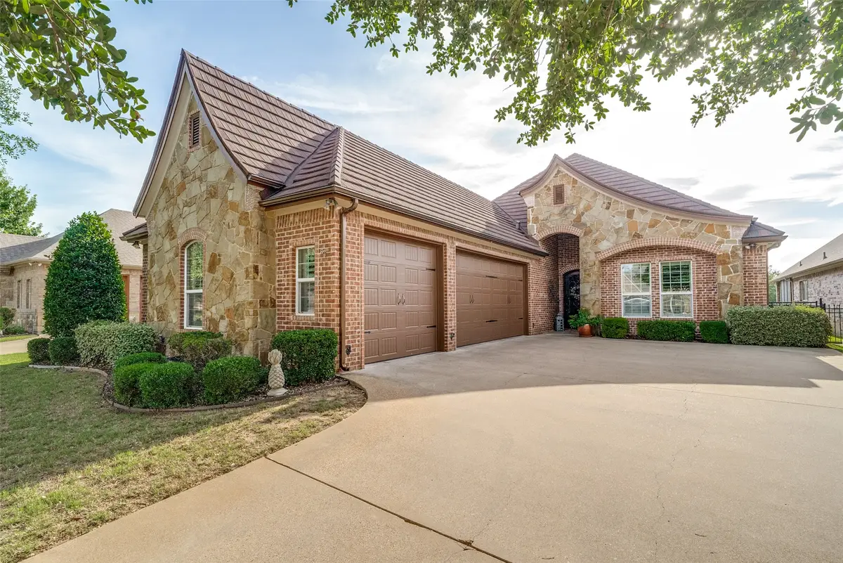 3450 Abes Landing Circle, Granbury, TX 76049 - #1