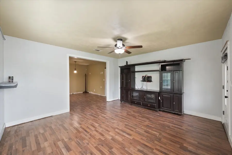 2001 N Beaton Street, Corsicana, TX 75110 - #3